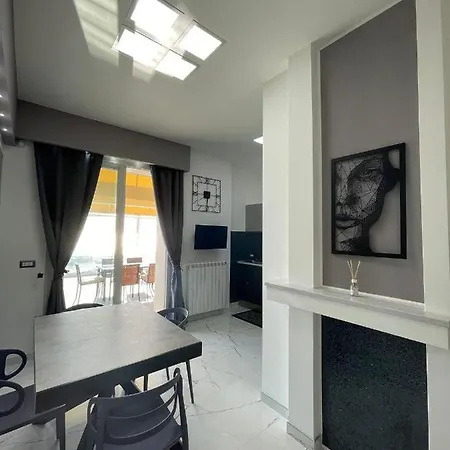 Residenza 4 Colonne Contemporanea Santa Maria al Bagno